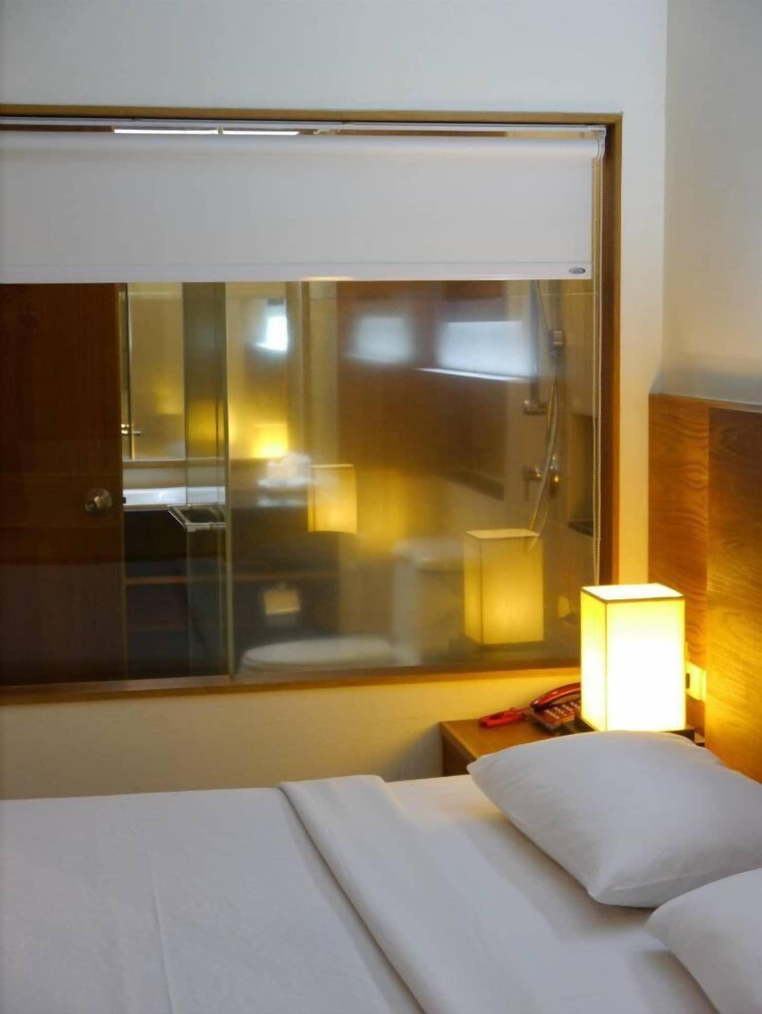 Baan Saikao Plaza Hotel & Service Apartment Koh Chang Exterior foto