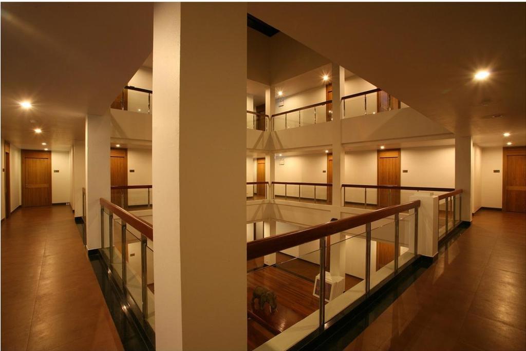 Baan Saikao Plaza Hotel & Service Apartment Koh Chang Exterior foto